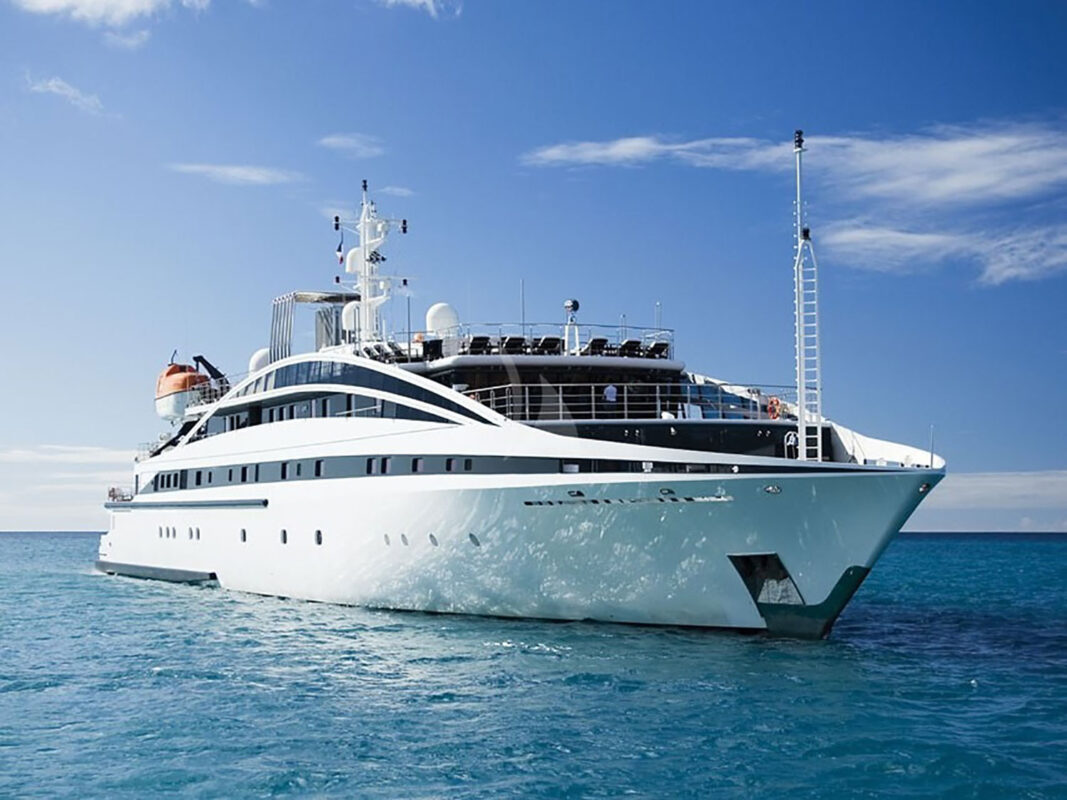 yacht elegant 007 marine traffic
